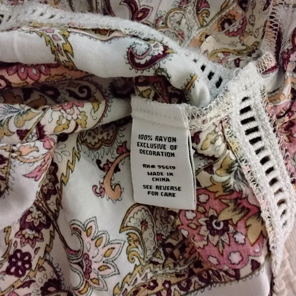 Fever Women's Paisley Bell Sleeve Crochet Trim Boho Peasant 3/4 Sleeve Top L - Picture 7 of 7